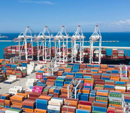 En-2023-Tanger-Med-a-réalisé-une-avancée-confortable-avec-8,6-millions-de-conteneurs-traités