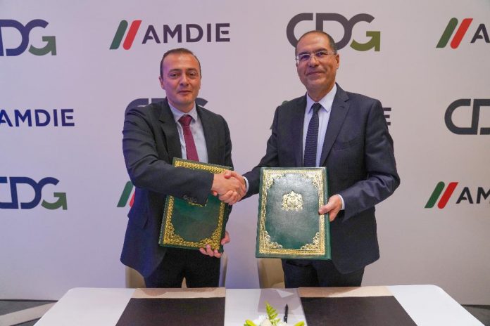 Signature-d-une-convention-entre-l-AMDIE-et-la-CDG