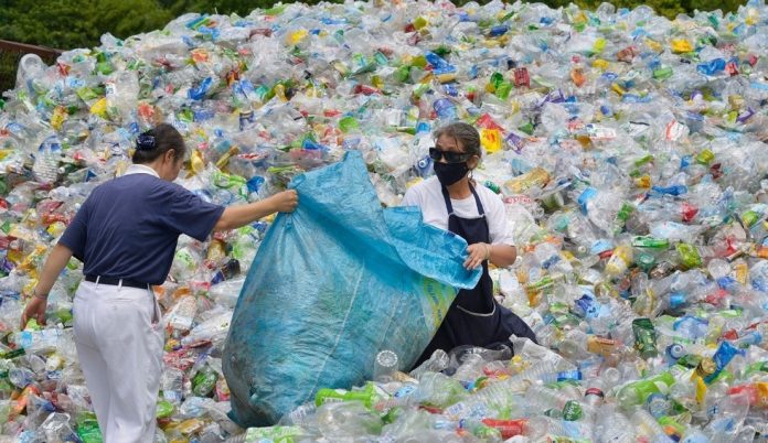 Comment-éradication-de-la-pollution-plastique-d-ici-2040-selon-l-OCDE-Industrie-du-Maroc