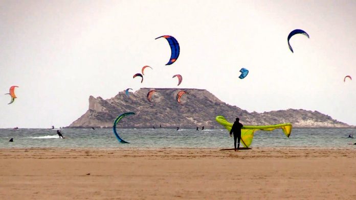 Dakhla-capitale-mondiale-des-sports-nautiques