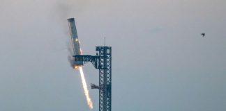 SpaceX réussit à rattraper une partie de sa mégafusée Starship, une première