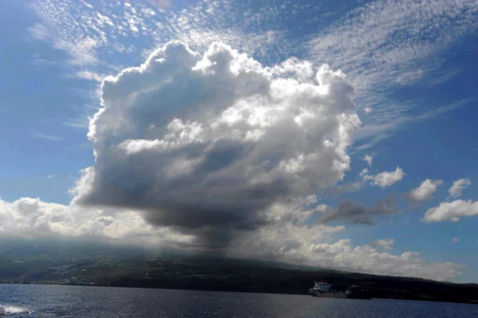 Alerte météo: Averses orageuses localement fortes avec rafales de vent lundi et mardi dans plusieurs provinces