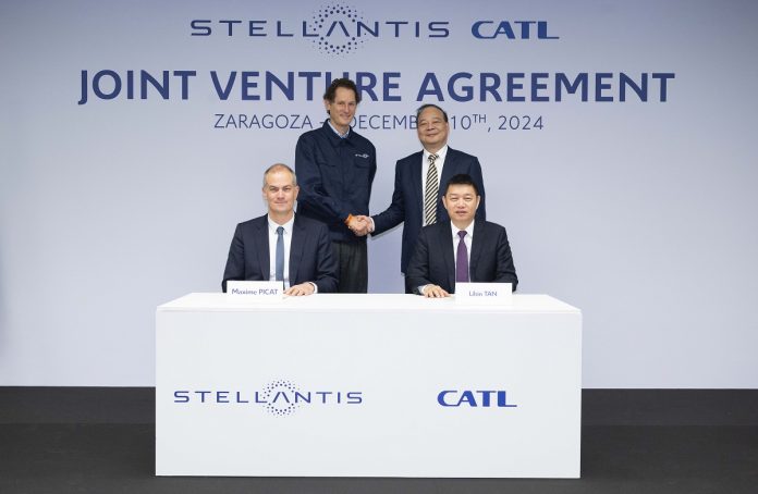 Batteries LFP Stellantis et CATL vont investir jusqu’à 4,1 milliards d’euros pour la construction d’une usine