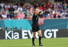 CAF Awards 2024: Bouchra Karboubi... La consécration du "sifflet national au féminin" !