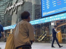 Taxes américaines La Bourse de Hong Kong enregistre sa plus forte chute boursière depuis 2008