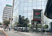 SAHAM BANK OBTIENT 55 MILLIONS D’EUROS DE LA BERD POUR ACCÉLÉRER LA FINANCE VERTE.