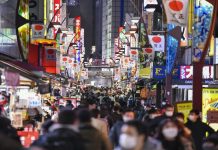 Le Japon réduit son déficit commercial de 34% au premier semestre 2025