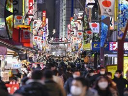 Le Japon réduit son déficit commercial de 34% au premier semestre 2025